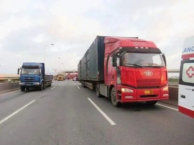 道路貨物運輸保障砂石等貨運暢通，交通運輸部多措并舉穩定地方運輸